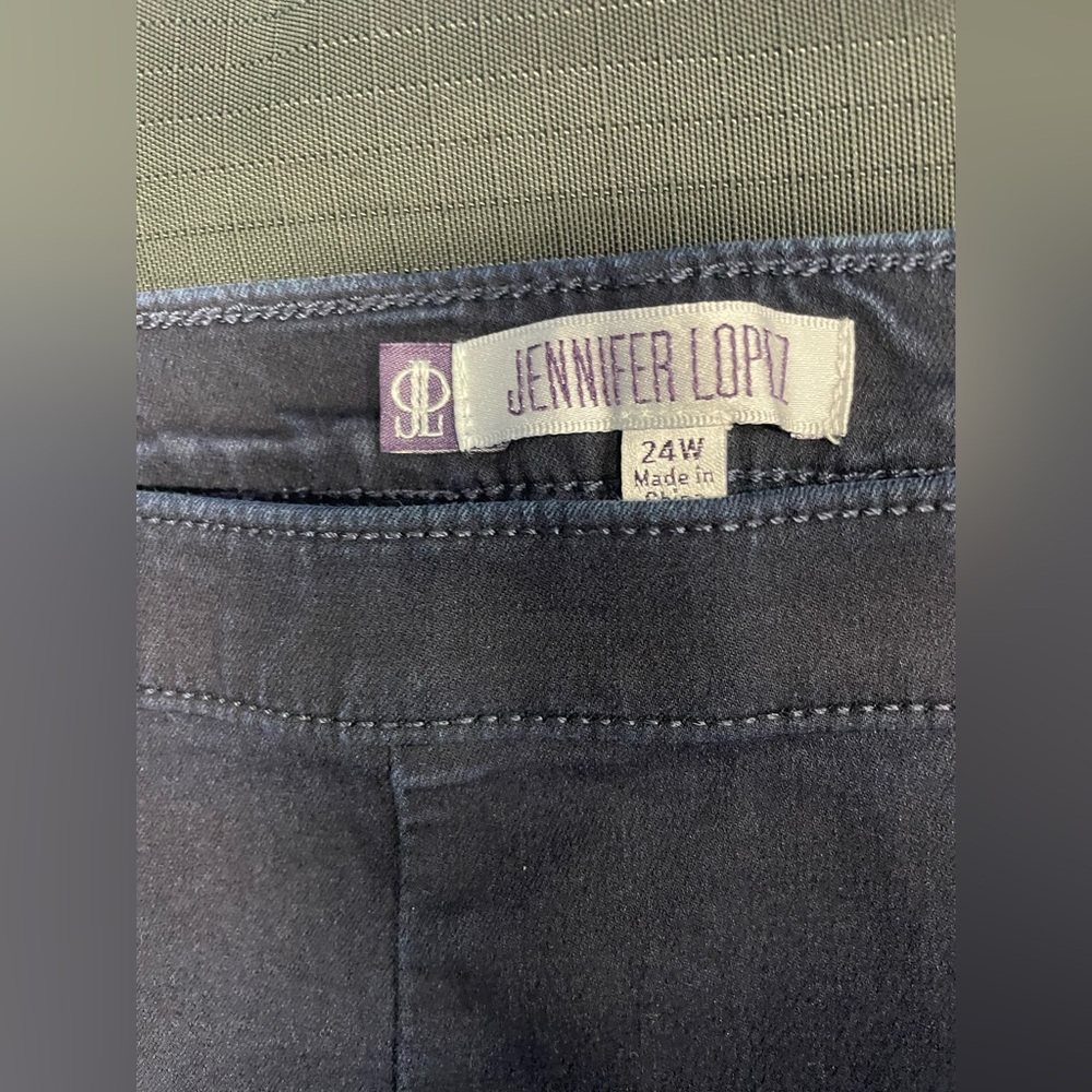 Jennifer Lopez Navy High-Rise Pants - Picture 2 of 5